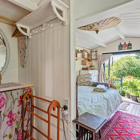 بيت للعطل Beautiful Tiny House